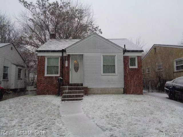 18714 GRANDVILLE Avenue, Detroit, MI 48219 2859