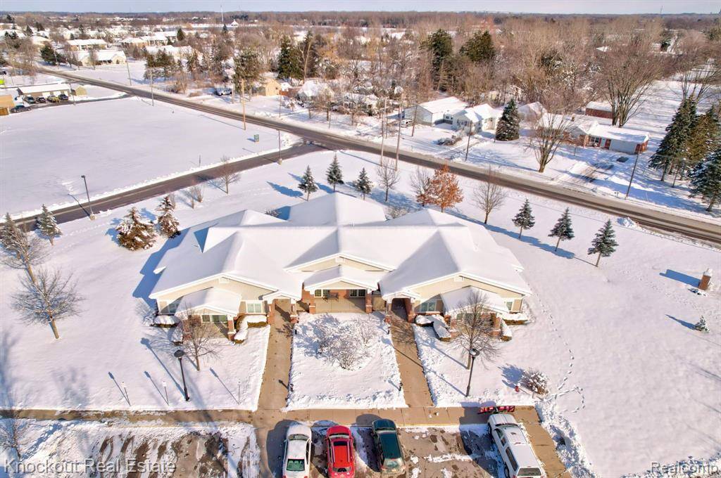 Saginaw, MI 48603 2551,3749 BARNARD Road