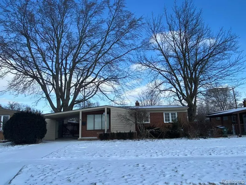 22707 SUNNYSIDE Street, Saint Clair Shores, MI 48080 3878