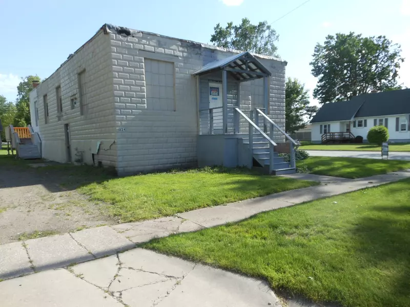 1824 HOWARD Street, Port Huron, MI 48060 4912