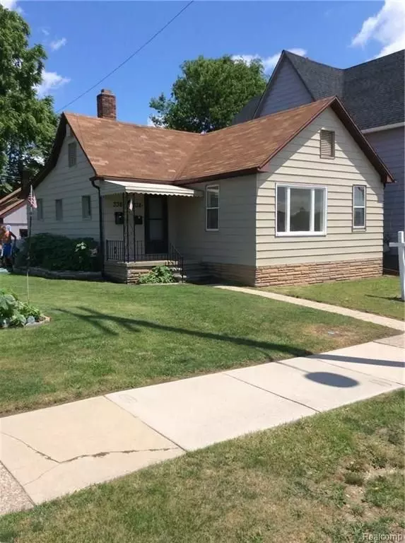 338 GODDARD Street, Wyandotte, MI 48192 2984