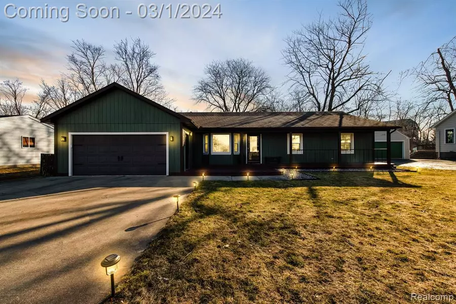 2154 SNELLBROOK Road, Auburn Hills, MI 48326 2342