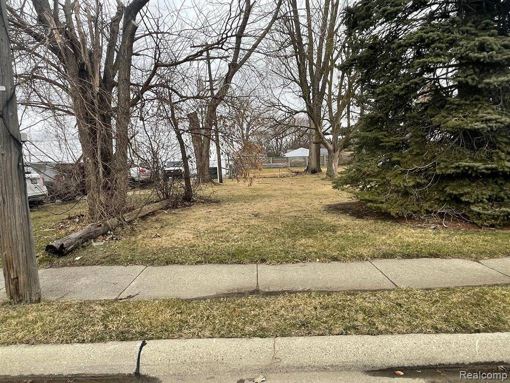 Warren, MI 48091 1451,4225 KIEFER Avenue