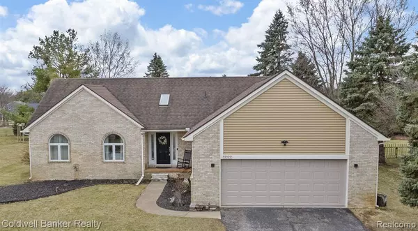 59599 BARKLEY Drive, New Hudson, MI 48165 9661