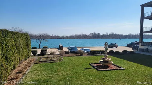 Wyandotte, MI 48192,3243 Van Alstyne Street