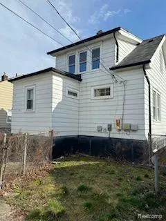 Ferndale, MI 48220 1549,2301 HAMATA Street