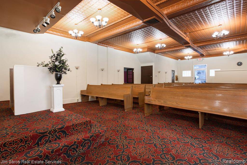 Detroit, MI 48215 2809,14105 KERCHEVAL Street