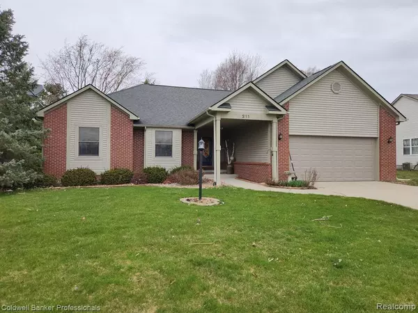 211 KATHY Circle, Linden, MI 48451 9675