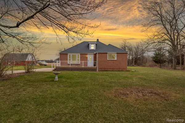 Lennon, MI 48449 9724,1439 S Sheridan Road