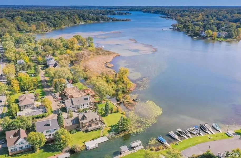 Lots Green Lake/Langtoft, West Bloomfield, MI 48324