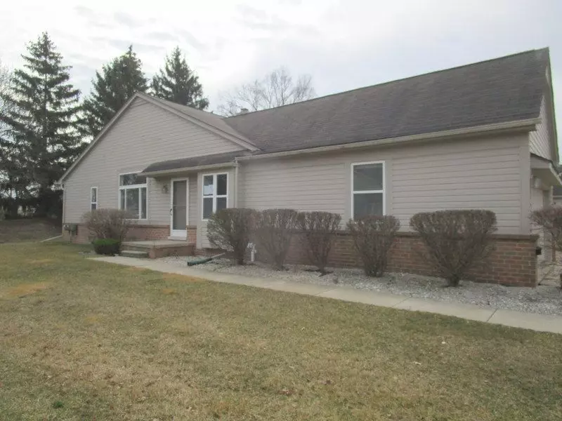 34466 MANOR RUN Circle, Sterling Heights, MI 48312 5332