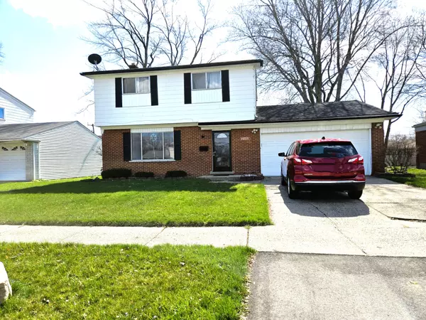 30225 SHIAWASSEE Road,  Farmington Hills,  MI 48336 3557