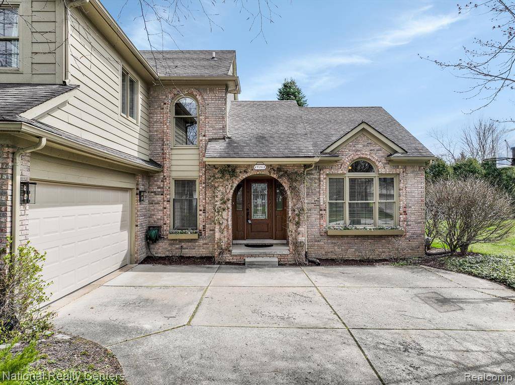 Novi, MI 48374 2972,24762 PICARA Drive