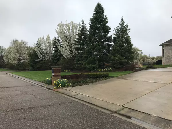 Grand Blanc, MI 48439 9445,5300 FAIRWAY Trail