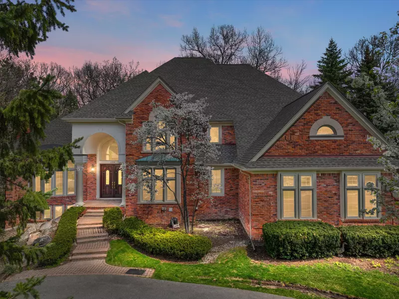 2354 HERONWOOD Drive, Bloomfield Hills, MI 48302 0834