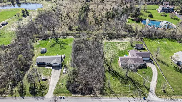 Flint, MI 48532,1182 S MORRISH Road
