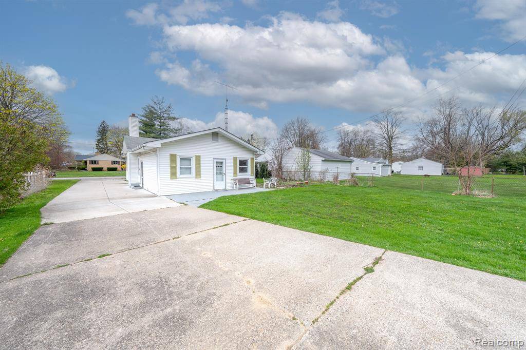 Davison, MI 48423 3007,425 WISLER Street