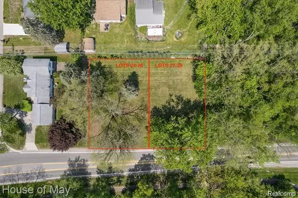 000 PONTIAC TRAIL, West Bloomfield, MI 48323