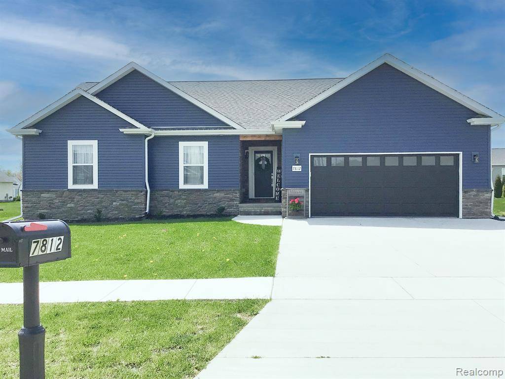 7812 Yorkshire Drive, Almont, MI 48003 7805