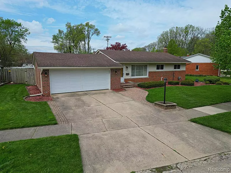 19777 DONNA Street, Livonia, MI 48152 1584