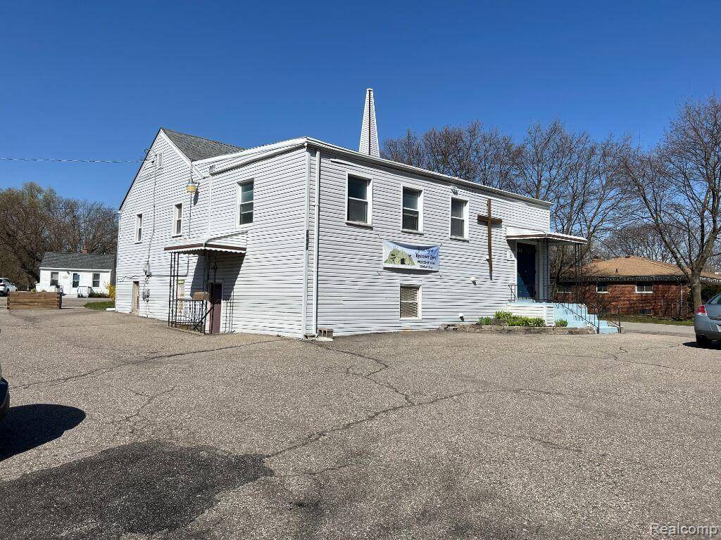 26689 NORTHEASTERN, Madison Heights, MI 48071 3839