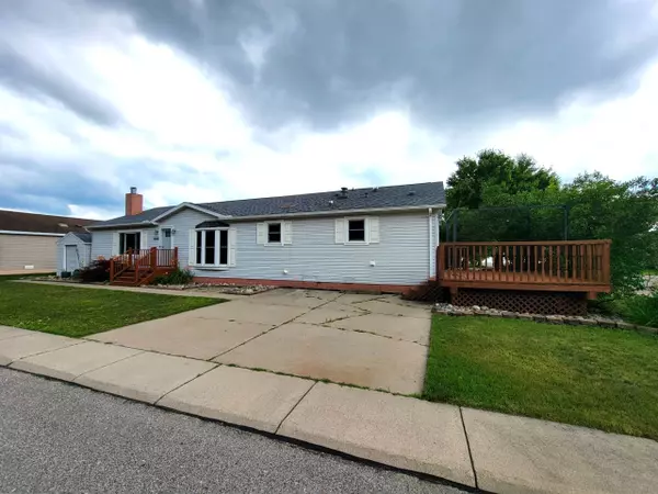 586 HUFF LAKE, Kimball, MI 48074 1356