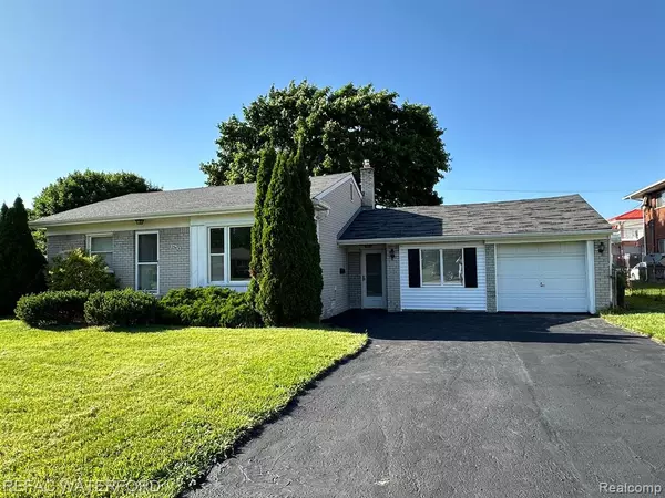28676 Pardo Street,  Garden City,  MI 48135 2838