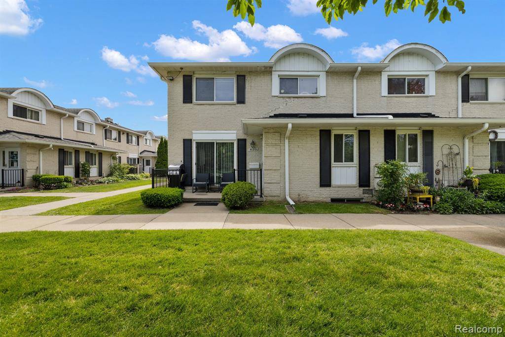 Sterling Heights, MI 48313 3151,41951 UTICA Road
