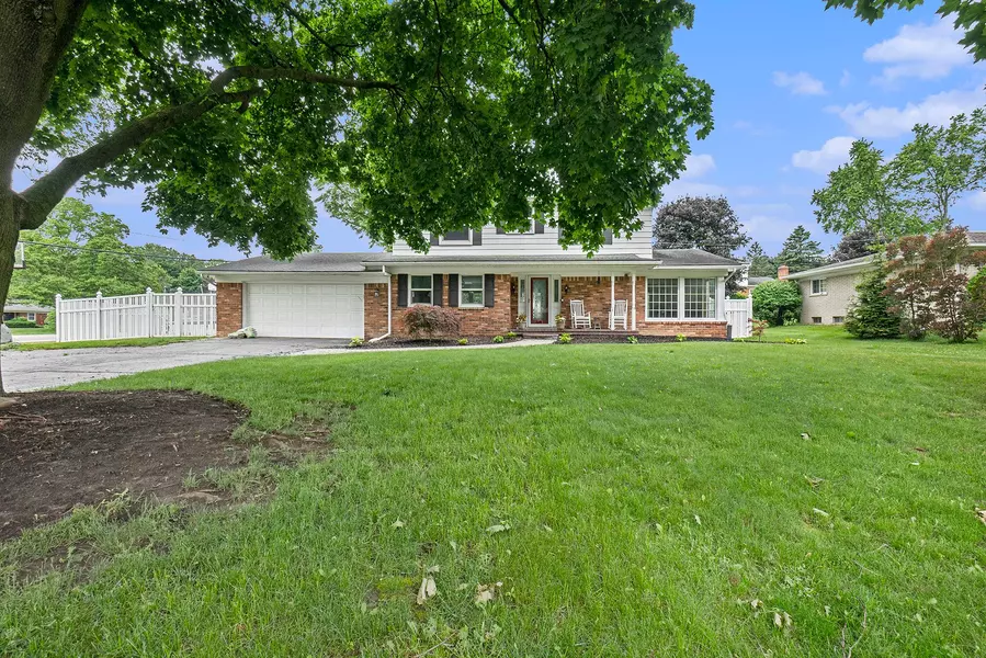 994 HAMPSTEAD Lane, Rochester Hills, MI 48309 2450