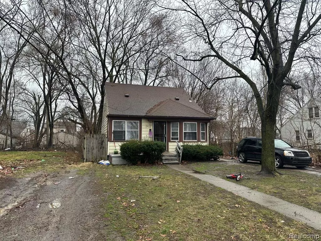 Detroit, MI 48228 3534,7434 CLAYBURN Street