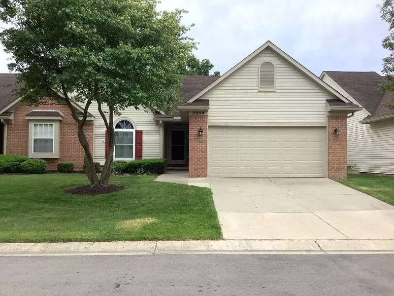 2054 MAPLEHURST Drive, Commerce Twp, MI 48390 3237