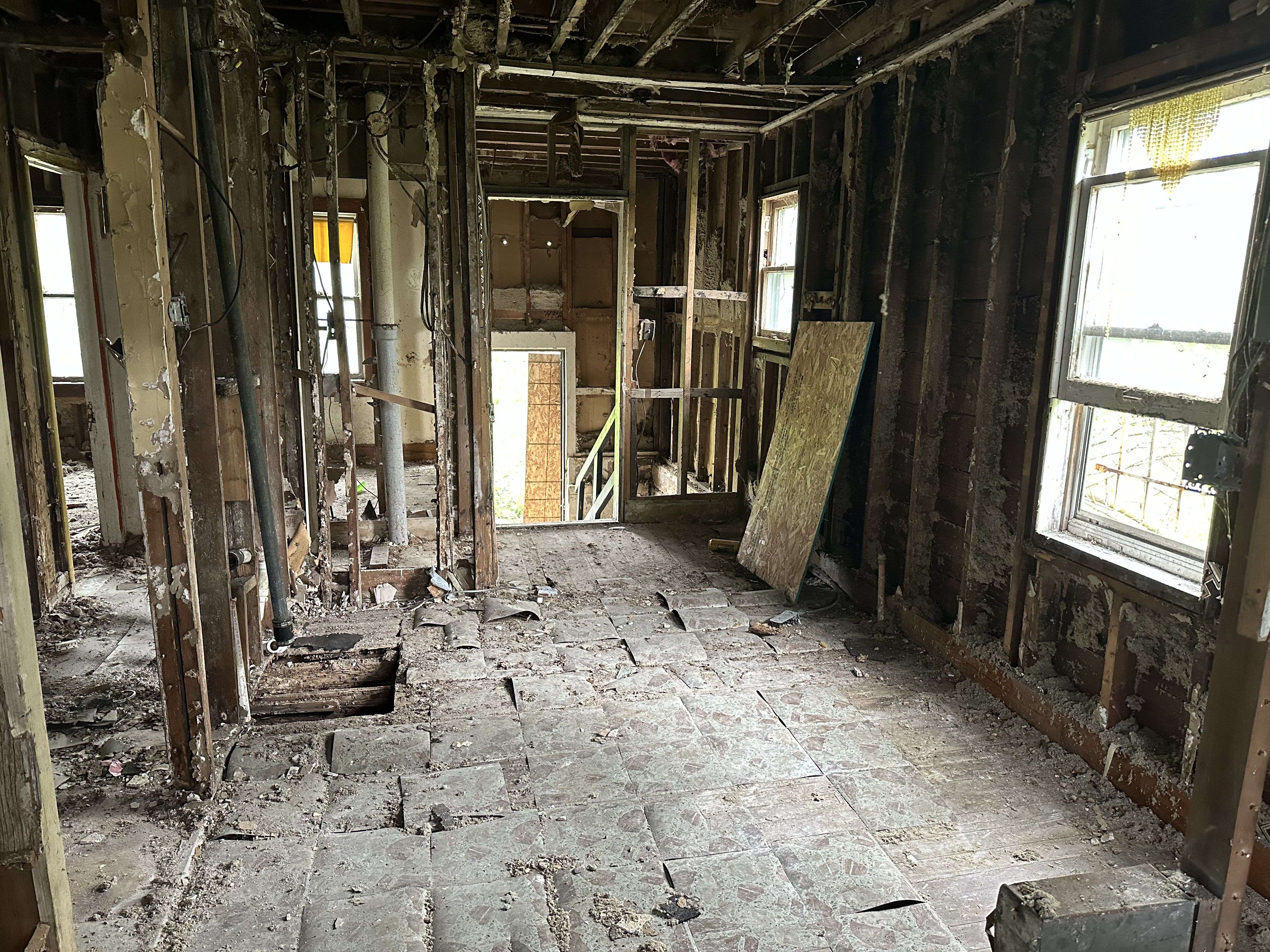 Detroit, MI 48227 3743,11693 MEYERS Road