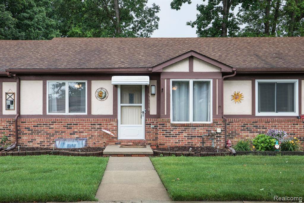 33110 Woodworth Court,  Westland,  MI 48185 9616
