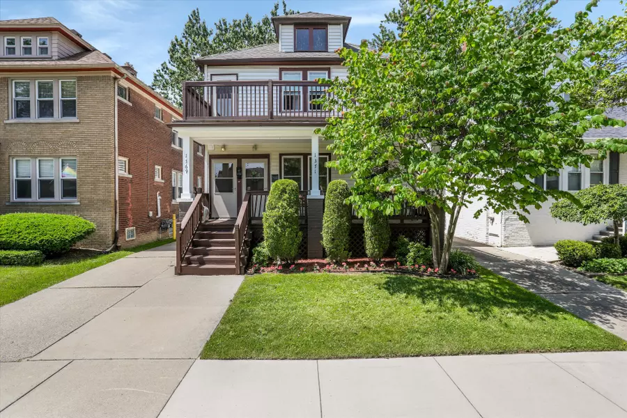 1369-1371 BEACONSFIELD Avenue, Grosse Pointe Park, MI 48230 1062