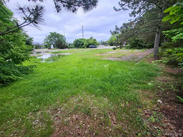 Canton, MI 48187 3574,7125 N LILLEY Road