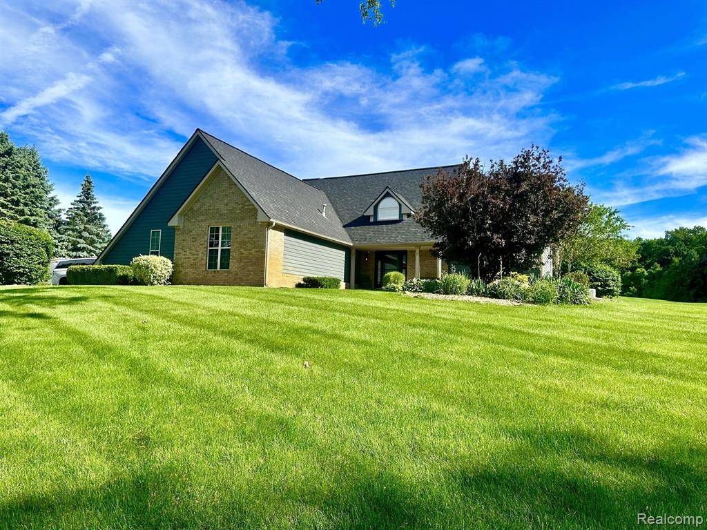 12451 WHITE TAIL, Davisburg, MI 48350 2959