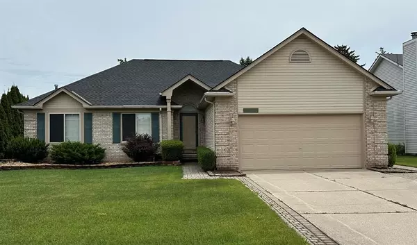 52830 CROSS CREEK Drive,  Chesterfield,  MI 48047 5942