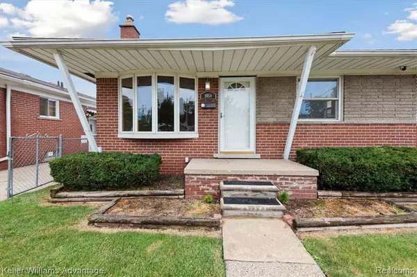 Lincoln Park, MI 48146 4220,1054 HARRISON Boulevard