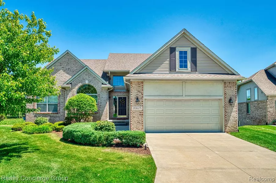 20625 Golf Ridge Circle, Livonia, MI 48153 2094