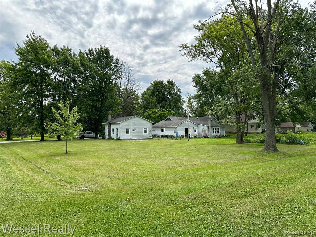 Capac, MI 48014 3135,107 N LESTER Street