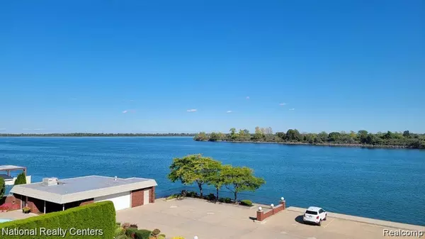 Wyandotte, MI 48192 5930,3255 Van Alstyne Street