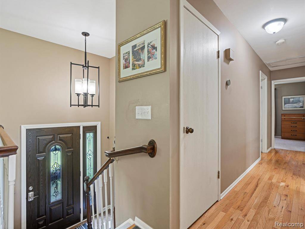 Rochester Hills, MI 48309 4351,1325 RUBY Avenue