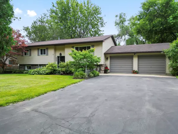 Rochester Hills, MI 48309 4351,1325 RUBY Avenue