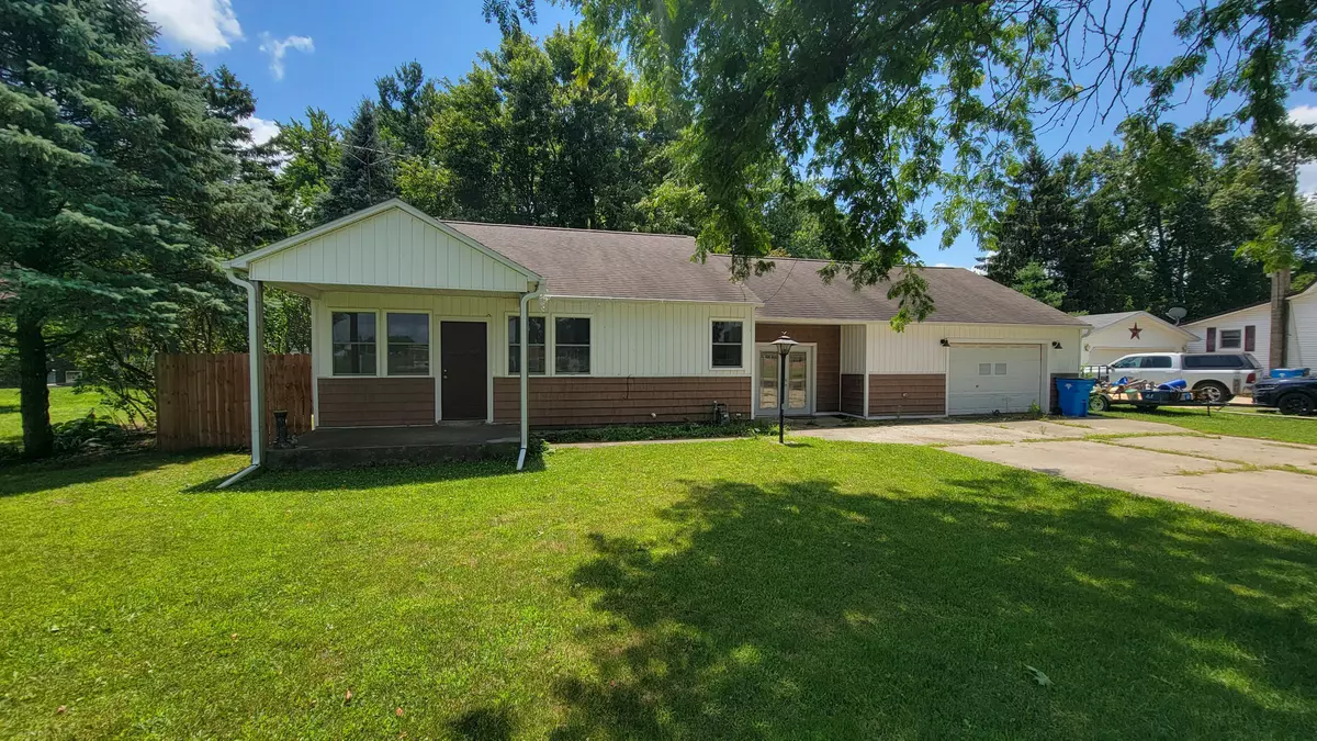 Morenci, MI 49256 1318,550 E LOCUST Street