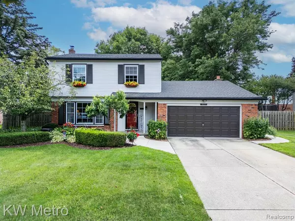 177 MIRACLE Drive, Troy, MI 48084 1711