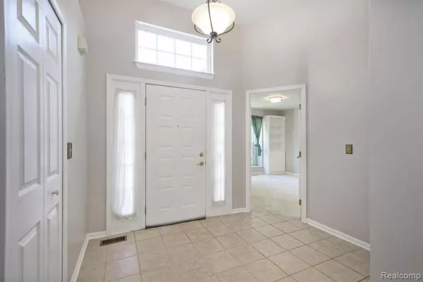 Ann Arbor, MI 48105 4111,3381 CROMWELL Road