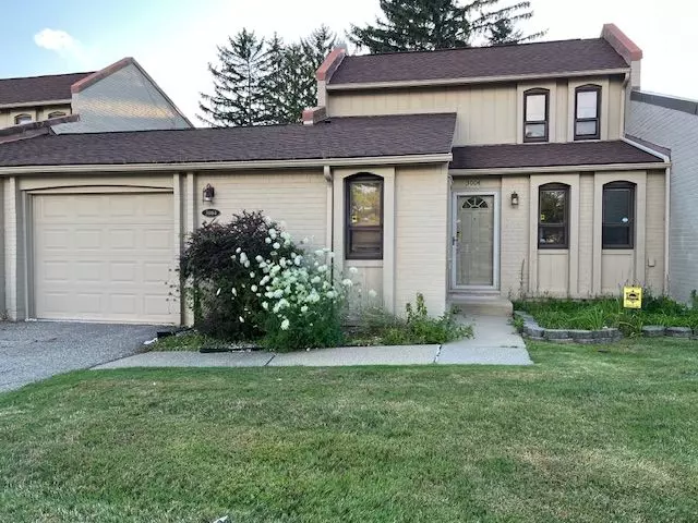 3004 MOON LAKE Drive, West Bloomfield, MI 48323 1842