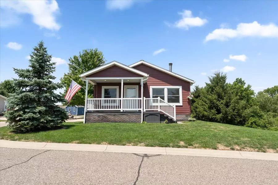 11000 WOOD RUN Circle, South Lyon, MI 48178 6654