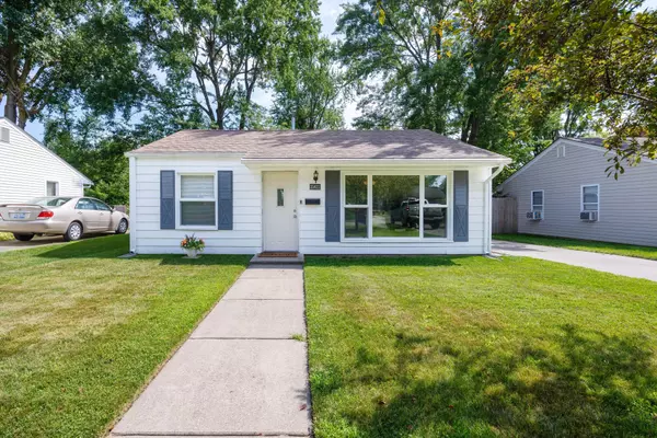 35621 GLEN Street, Westland, MI 48186 8200