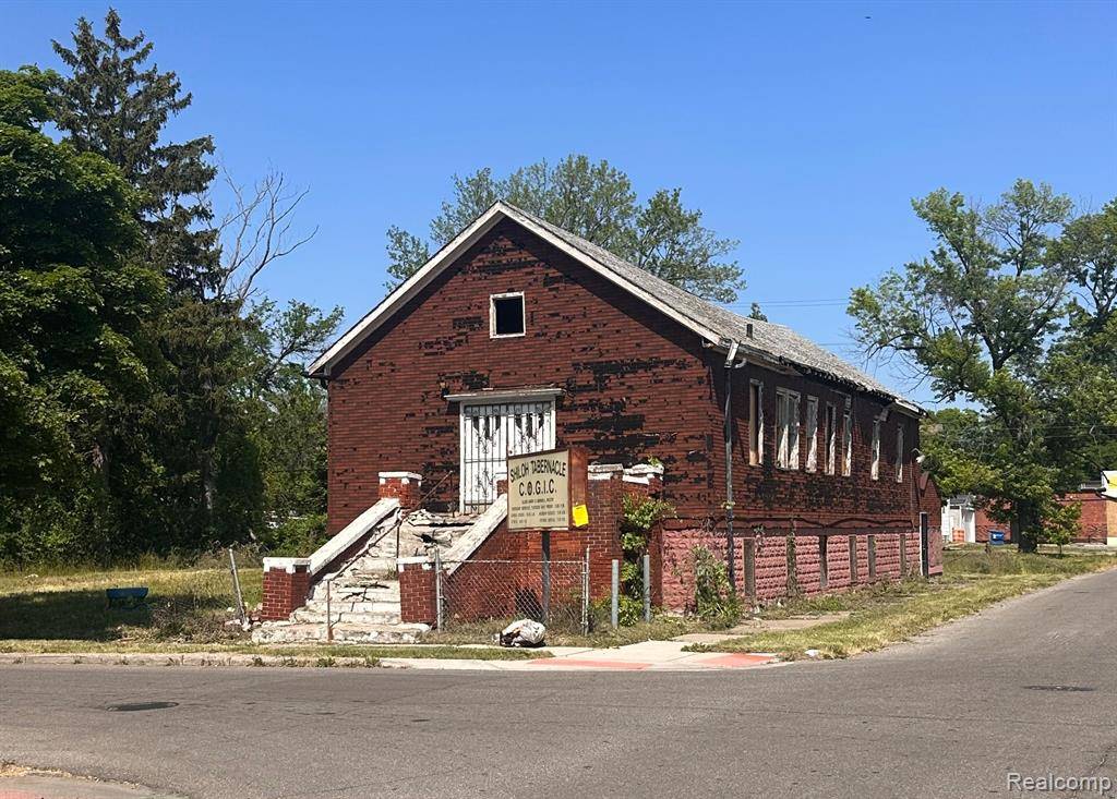 15700 MUIRLAND Street, Detroit, MI 48238 1430